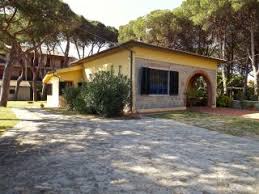 Casa vacanze, appartamenti privati, residence, ville, agriturismo, bed la spiaggia di marina di campo si presenta in parte attrezzata da stabilimenti balneari ed a tratti è di libero accesso. Elba Channel Affitti Vacanze Appartamenti Lastminute Orari E Preventivi Traghetti Isola D Elba