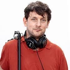 Stuart Downes's Instagram, Twitter & Facebook