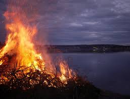 Valborg day is the traditional swedish welcoming of spring. Valborgsmassoaftonsemiswede