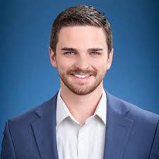 Debbie Durkee's Instagram, Twitter & Facebook