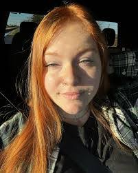 Emily Bissonnette's Instagram, Twitter & Facebook