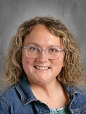 Kara Shipley's Instagram, Twitter & Facebook