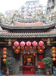 �建於清咸豐6年 �台北第一街 �主祀青山靈安尊王 �台北市定三級古蹟 �國家無形文化資產 【市定古蹟 艋舺青山宮】 �台北市萬華區貴陽街二段218號. è¬è¯ å°åŒ— è‰‹èˆºé'å±±å®® æ—…éŠæ™¯é»žè©•è«– Tripadvisor