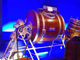 Une Baratte Fabrication Du Beurre Photo De La Cite Du Lait Lactopole Laval Tripadvisor
