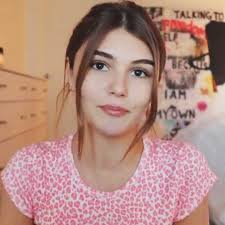 Olivia Jade Post First Makeup Tutorial Since Returning to YouTube Amid  Parents' College Admissions Case