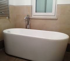 È un range molto ampio, e dentro c'è di tutto. Vasca Da Bagno Freestanding Linea