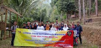 Berdasar pada fungsi yang dimiliki oleh osis itulah, maka. Latihan Dasar Kepemimpinan Ldk Penanaman Jiwa Kepemimpinan Yang Berkarakter Dan Berwawasan Luas