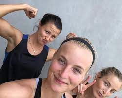 Basketbalster kim mestdagh geeft niet alleen culturele, maar ook culinaire tips. Coach Belgian Cats En Baskettende Dochters Nu Coronacrisis Hen Binnenhoudt Lang Geleden Dat We Nog Eens Tijd Samen Doorbrachten Ieper Hln Be