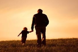 Sedangkan ayah umumnya lebih tegas dan terkesan mendikte. Kasih Seorang Ayah Theasianparent Malaysia
