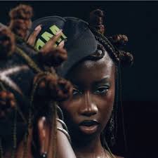 Daisy Adams (@daisyadamss)