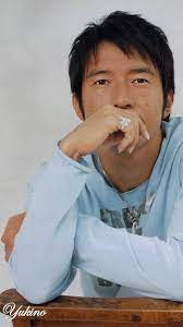 桜井和寿の髪型 2020最新 短髪 アシメなどのセット オーダーを解説 slope スロープ 桜井和寿 アシメ パーマ 髪型