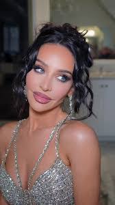 Carley Bell's Instagram, Twitter & Facebook