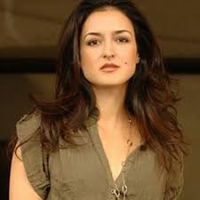 Estella Perez_百度百科