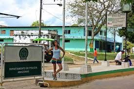 El gobierno de brasil declarará situación de emergencia social en su estado de roraima, en la frontera norte del país, para aumentar el financiamiento y los soldados en el lugar y así ayudar a controlar el flujo de refugiados venezolanos, dijo ayer el ministro de defensa brasileño, raúl jungmann. Un Rio Tres Fronteras Brasil Colombia Y Peru Las Aventuras De Ruvik