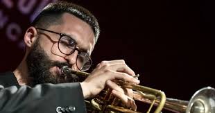 Live music close to Plaça Reial