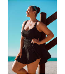 Comment supporter robe jupe et short quand on est ronde ? Maillot De Bain Grande Taille Quel Modele Convient Le Mieux Selon Mes Complexes