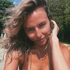 Maya Lucas (@may_luc_) • Instagram photos and videos