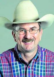 Hoffman: Banuelos family shines in cutting horse event