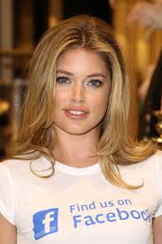 Denise Richards eller Doutzen Kroes : r/VindictaRateCelebs