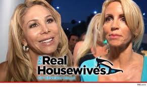 Kelly MacMillan (@KellyAtchison)