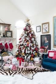 I love celebrating the holidays by ensuring i have the house decked out in the most festive christmas decorations i can find. 69 Unique Christmas Tree Decorating Ideas And Pictures 2020
