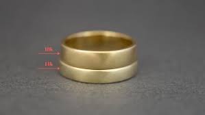 Bread Butter 18k Mens 5mm Gold Wedding Band 5mm 18k Etsy Mens Yellow Gold Wedding Bands Mens Gold Wedding Band Gold Wedding Band