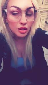 Jeannette Cardona's Instagram, Twitter & Facebook