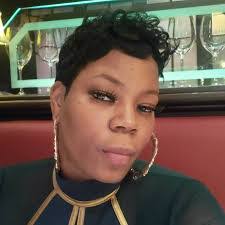 Lisa Cardillo's Instagram, Twitter & Facebook