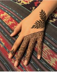 Leaf Tattoo With Henna Paste On Hand Modern Henna Designs Finger Henna Designs Mehndi Designs