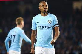 Fernando luiz rosa fernandinho is brazilian footballer who plays as a central midfielder, currently for manchester. Premier League Fernandinho Out Of Manchester City S Trip To Arsenal Mykhel