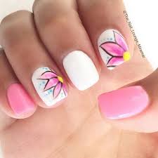 No solo estas ideas serán útiles para las mujeres, sino también para ideal para belleza de pies, fondo blanco con mariposa en colores. 45 Disenos De Arte De Unas Bastante Rosa Largo Peinados
