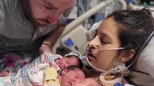 Zwei Mal Zwillinge in 21 Monaten: Maggie ist mit 19 Jahren Vierfach-Mama