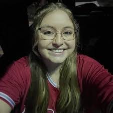 Lucy Burks's Instagram, Twitter & Facebook