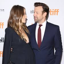 If you're confused about jason sudeikis ' split from olivia wilde, you're not alone ― sudeikis himself also seems pretty confused about their long engagement coming to an end. Olivia Wilde And Jason Sudeikis Are Having A Girl