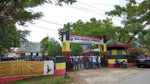 Download lagu padang 12 ketapang (8.57mb) dan streaming kumpulan lagu padang 12 hasil diatas adalah hasil pencarian dari anda padang 12 ketapang mp3 dan menurut kami yang paling. Buntut Demo Siswa Sma Negeri 5 Padang 12 Orang Tim Pencari Fakta Tpf Diterjunkan Ke Lapangan Tribunnews Com Mobile