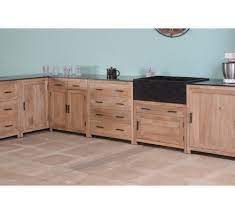 Le premier objectif est de repeindre les meubles avec de la peinture sans prendre le risque qu'elle s'écaille avec le temps et que la couleur se ternisse suite aux multiples nettoyages. Cuisine Complete En Bois Grand Chef 8200