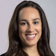 Danielle Freitas's Instagram, Twitter & Facebook