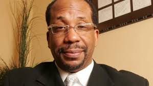 Pastor seeks to save souls and save lives