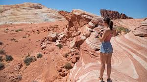 Valley of fire weddings book today services come celebrate your wedding and exchange your vows in one of the most scenic outdoor areas in all of las vegas. Valley Of Fire State Park Valley Of Fire Camping Hikes
