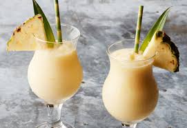 Cocktail Pia Colada Lger Ww In 2020 Pina Colada Diy Food Food