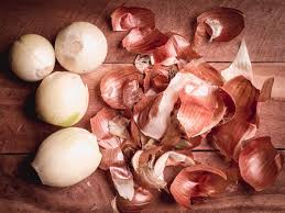 Use a spoon to stir all the onion skins. 7 Unusual Uses Of Onion Peels That Will Surprise You The Times Of India