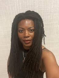 Introduction of a teacher with side hustle