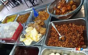 Km16 jalan pantai , teluk kemang, 71050 port dickson, negeri sembilan, malaysia phone: Nama Seram Nasi Lemak Depan Kubur Tapi Jadi Bualan Sarapan Pagi Terbaik Di Pd Free Malaysia Today Fmt