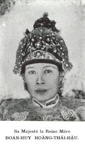 Cuộc đời đẫm lệ của mẫu thân vua Bảo Đại, Hoàng Thái hậu triều Nguyễn cuối  cùng, ở ngôi cao mà chưa từng hạnh phúc