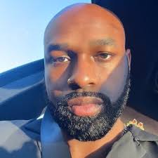 Rabia Koureissi🇲🇱 (@rabeezy_)