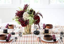 Colorful And Chic Fall Table Decorations And Fall Dining Room Decor Ideas Fall Table Decorations Dining Fall Table Decor Table Decorations Fall Dining Room