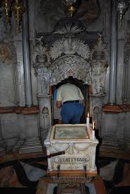 Church Of Holy Sepulchre Jesus Tomb Church Crucifixion Of Jesus