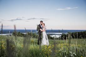 Best Duluth Wedding Venues Lake Superior Wedding Venues Lake Superior Minnesota Wedding Venues Wedding Indoor Ceremony Outdoor Venues