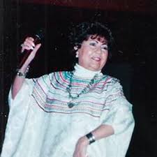 Luzmila carpio (qala qala, 1949 ) es una cantante boliviana de música andina reconocida por su característico canto de tonos muy altos que imitan al canto de los pájaros. Biografia De Alicia Azurdia Aprende Guatemala Com