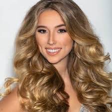 Becky Oates's Instagram, Twitter & Facebook